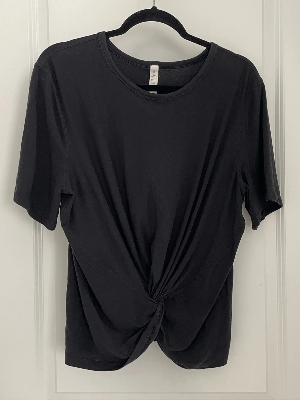 Lululemon Crescent T-Shirt Black Size 12 Casual Athleisure Tee